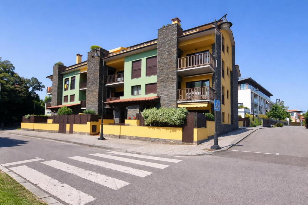 Apto Llanes Bajo con terraza - Casa Juanín - 1