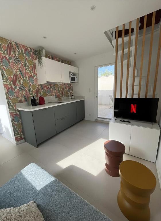 Studio indépendant avec terrasse - 2