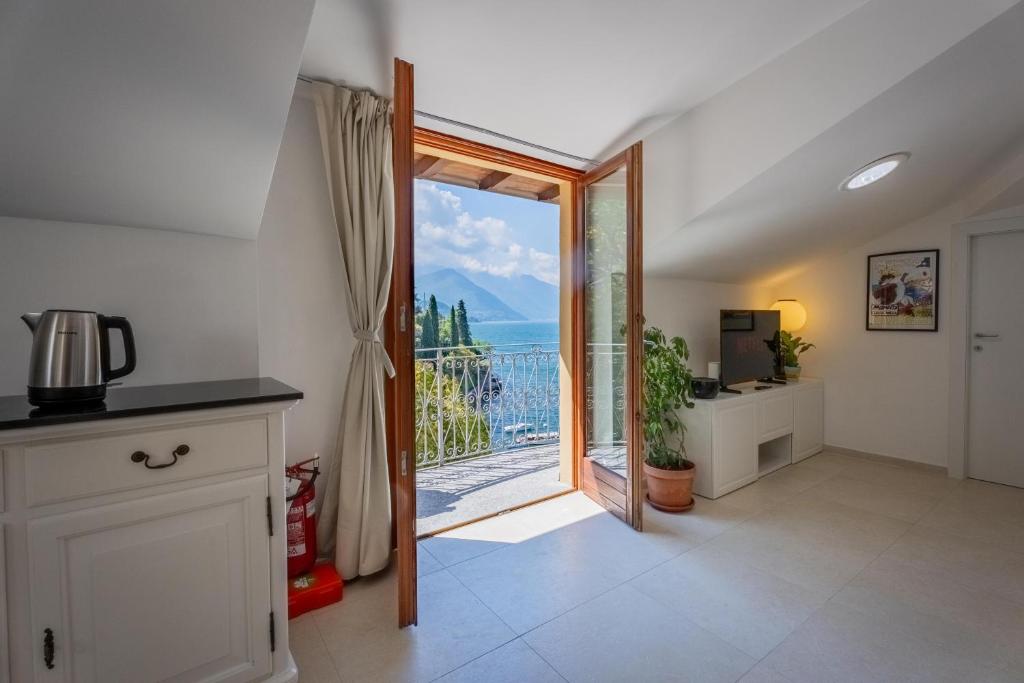 Marble House Varenna Lake Como - 2