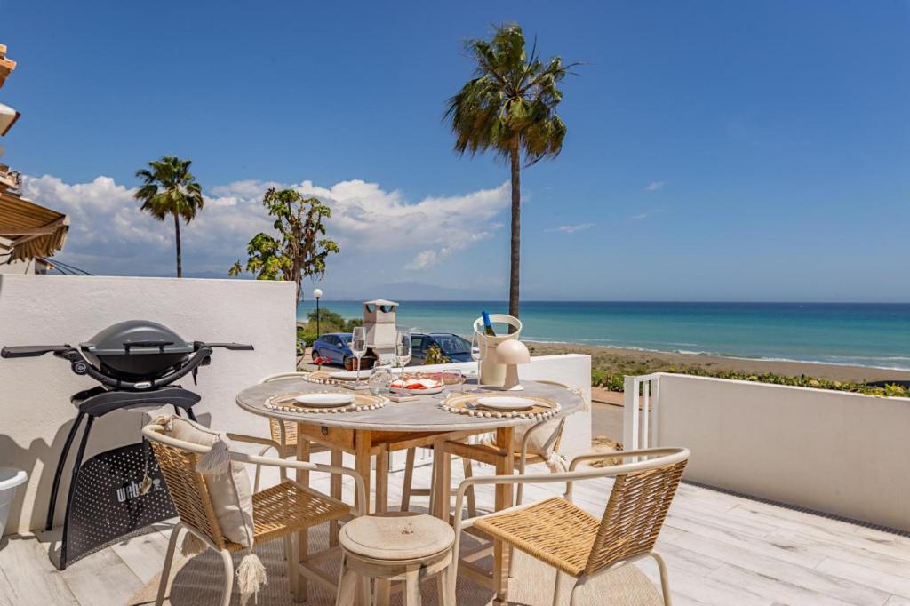 3128 Beachfront Casa Luna in Aldea Beach - 2
