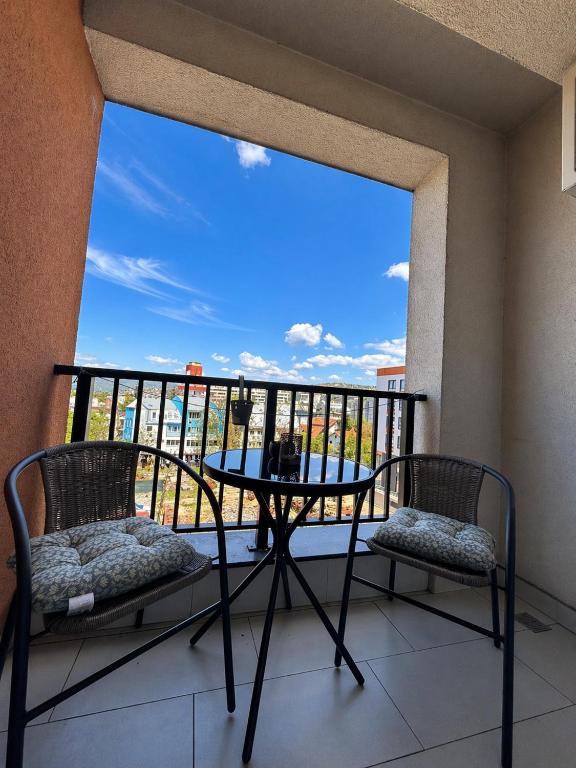 Apartment near airport,tram & city center Free parking - 4
