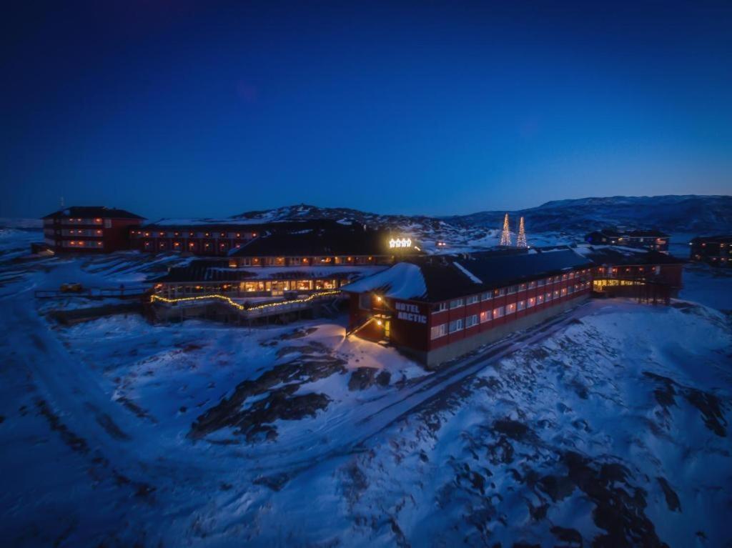 北極飯店 (Hotel Arctic)