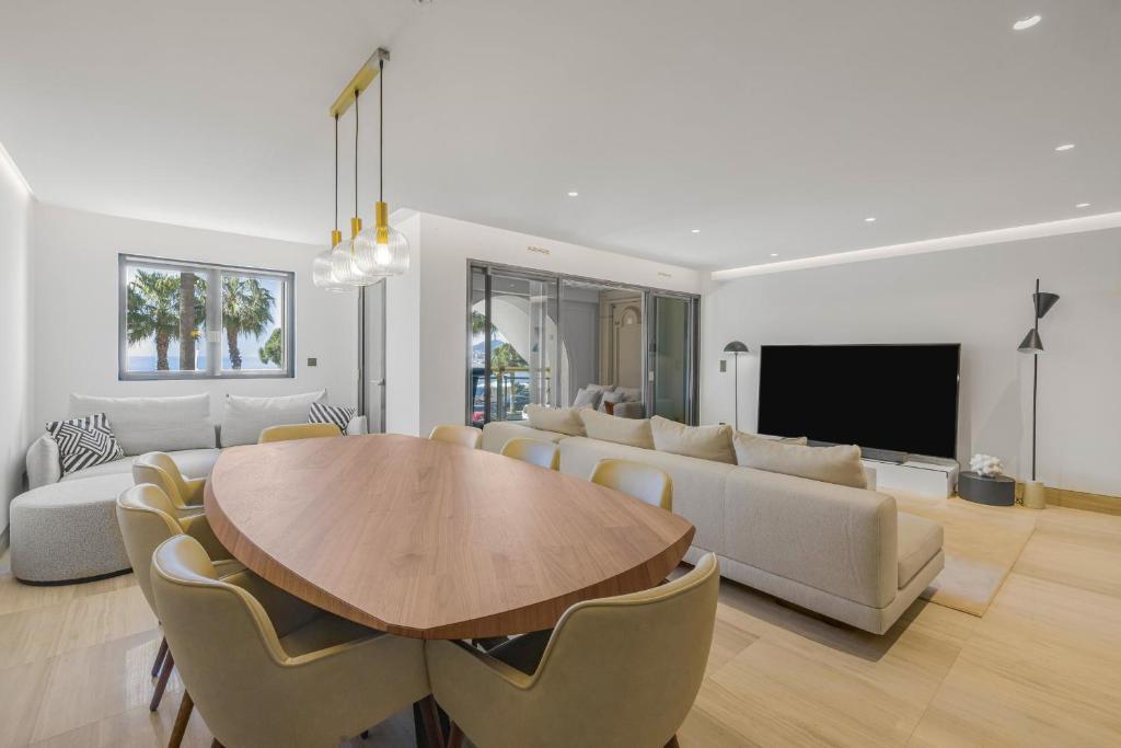 Ref 2058 Cannes Croisette Appartement luxe 2 chambres avec piscine à louer - 3