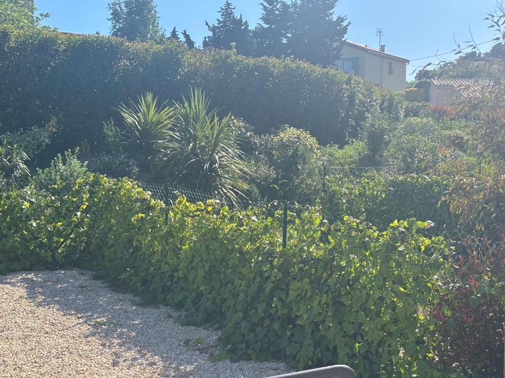 la pause detente, villa climatisée avec jardin et parking privés, à 5 mn de la mer, au calme - 4