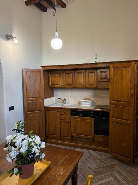 Loft Vicolo di Vallepiatta 2 min Piazza del Campo con parcheggio - 4
