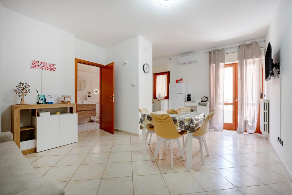 Levante Eight Sea View Apartment - 4