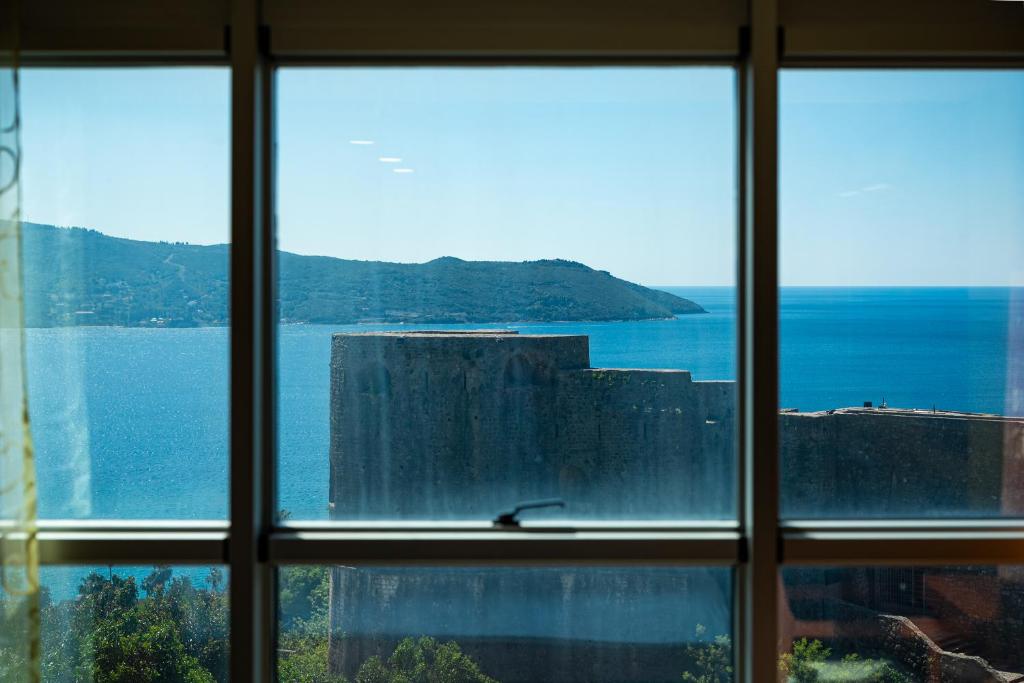 Castello Mare Residence - 4