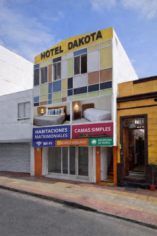 Hotel Dakota - 2