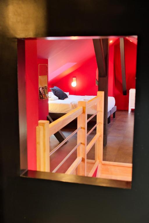 Camélias, The Secret Room - 3