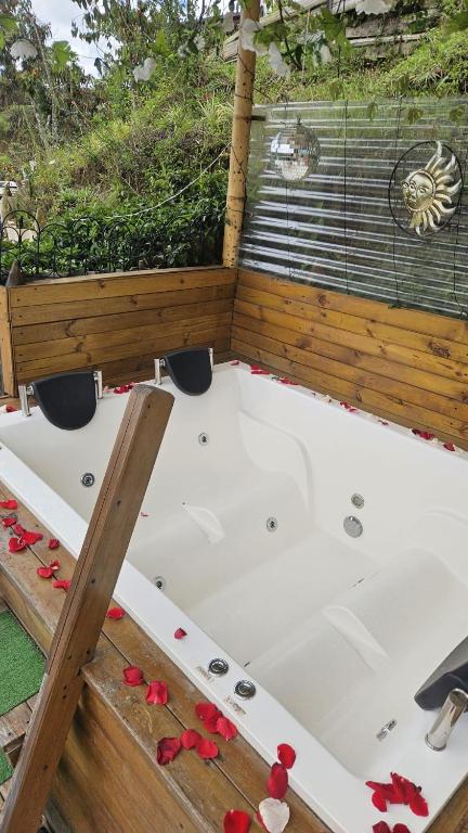 Cabaña Starka & Jacuzzi - 4