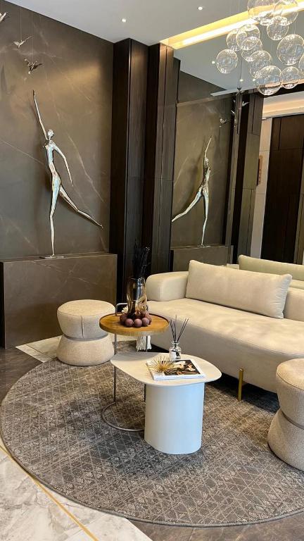 Luxury en el Piso 41 el Edificio más alto del País - 3