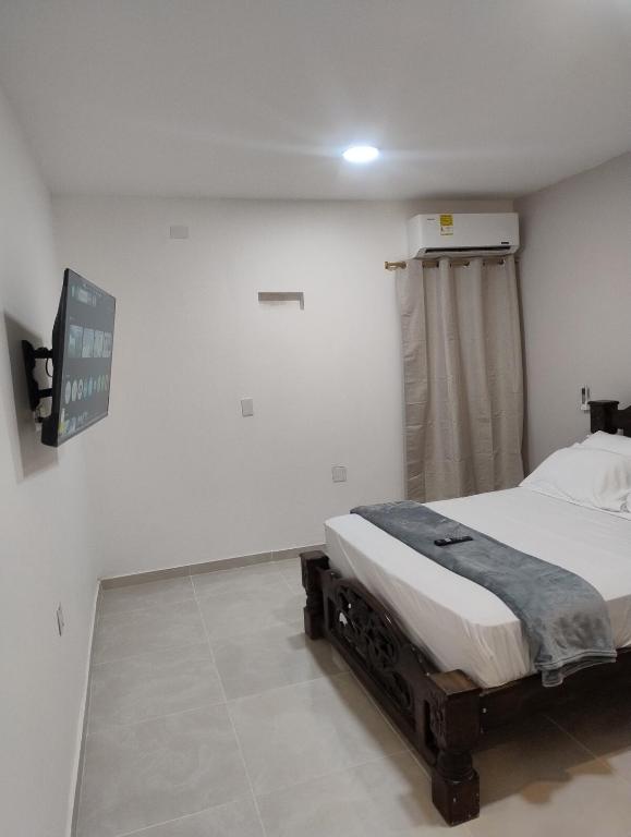 Suite moderna con parqueadero y cocina equipada - 5