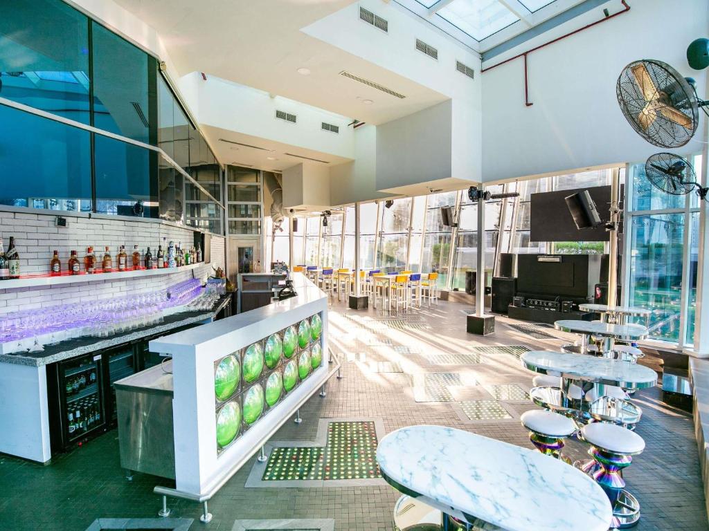 Bar/lounge