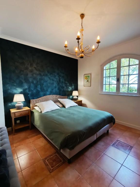 Luxury Villa and Panoramic View in Spéracèdes - 3