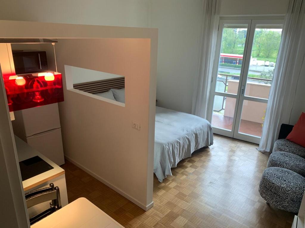 12 1 HOME luminoso monolocale Comasina M3 - 2