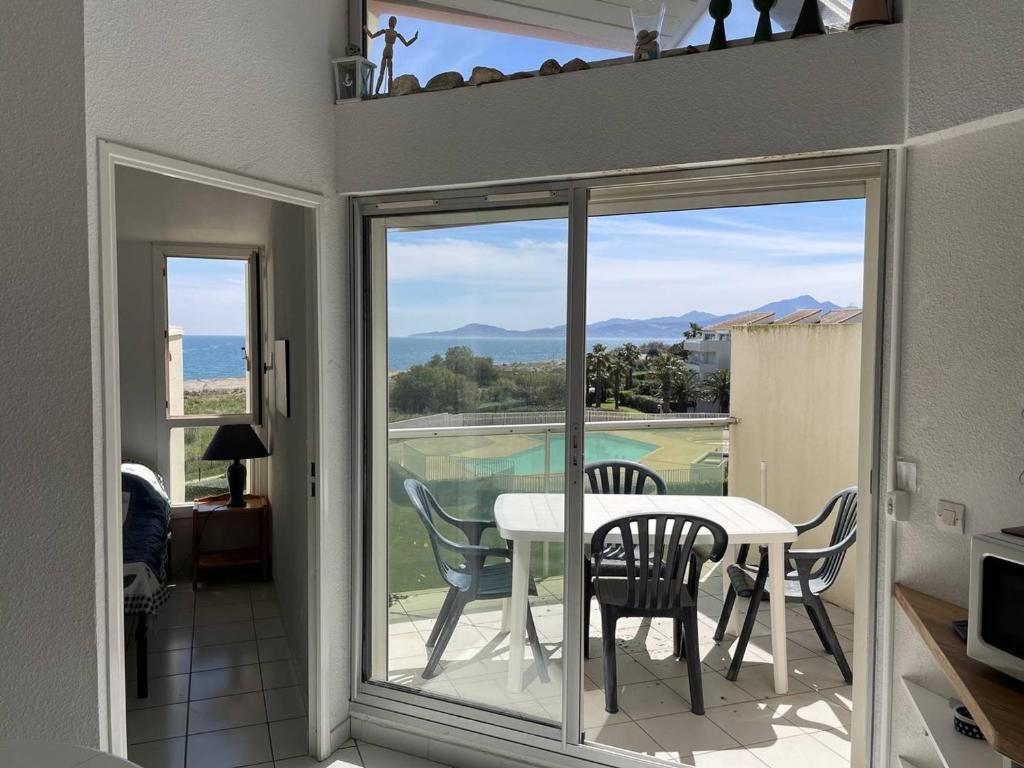 T3 Mezzanine, 6 pers, Piscine, Plage, Parking, Animaux OK - FR-1-106-67 - 4