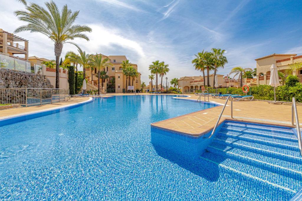 Luxury 2BR Resort Apt, Pools, Spa & Tennis - 1