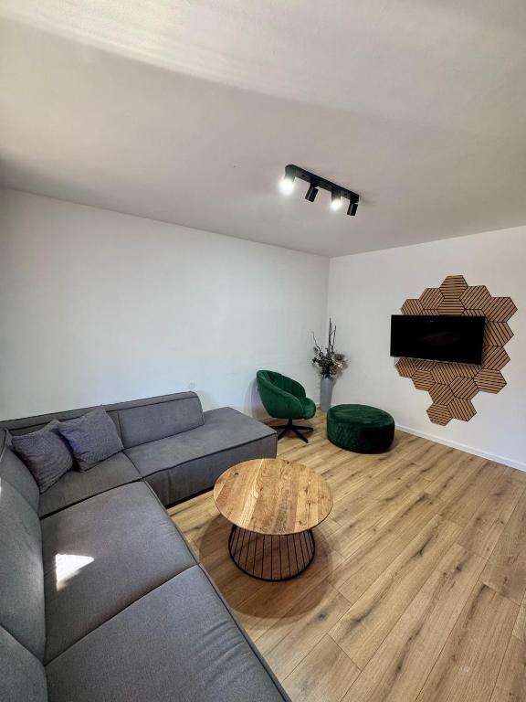 Haus Leo - 2