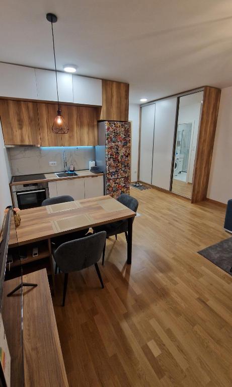 Modern Studio in Atrium Residence - 5