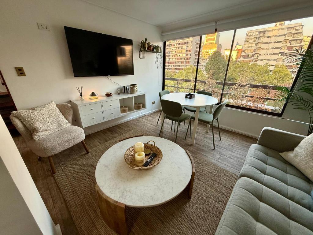 Luminoso y central dpto Duplex en barrio El Golf - Costanera Center - 4