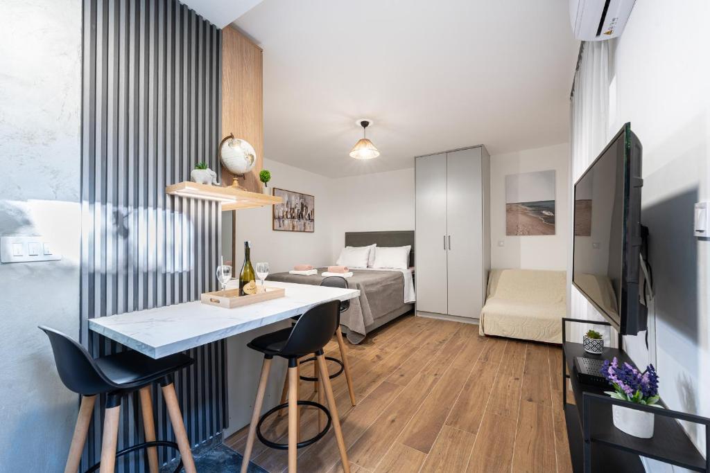 Hillside Apartments - 4