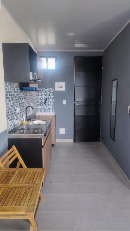 Elegante Apartasuit con Ubicacion Estrategica - 3