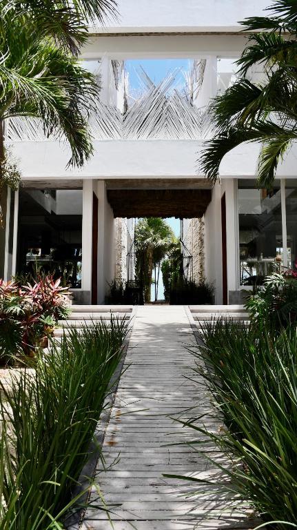 TULUM Beachfront Villa Kiin - 3