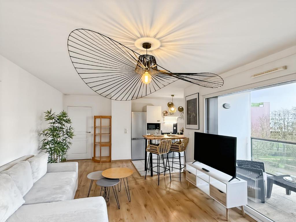 L'Onyx - Balcon & Garage Privé - Spacieux & Coeur de Rennes - 1