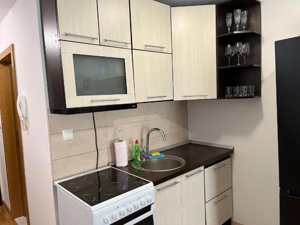 Apartment Red - 1