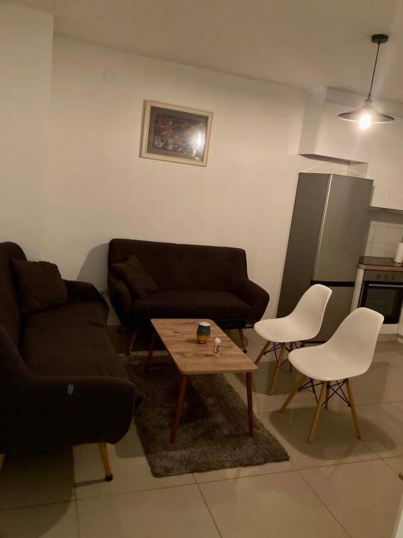 Apartment White - 2