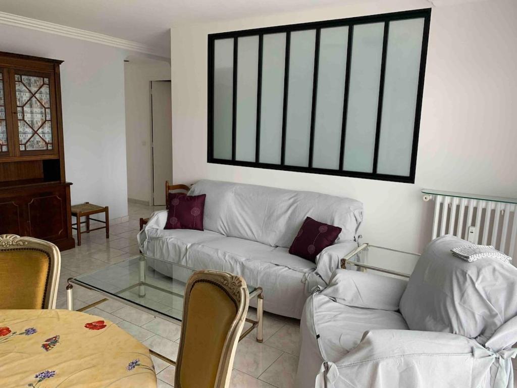 3-room apartment near old Antibes, sea view, 54m2, 3 pieces - 1