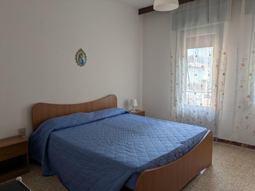 Charming property steps from Caorles center - 2
