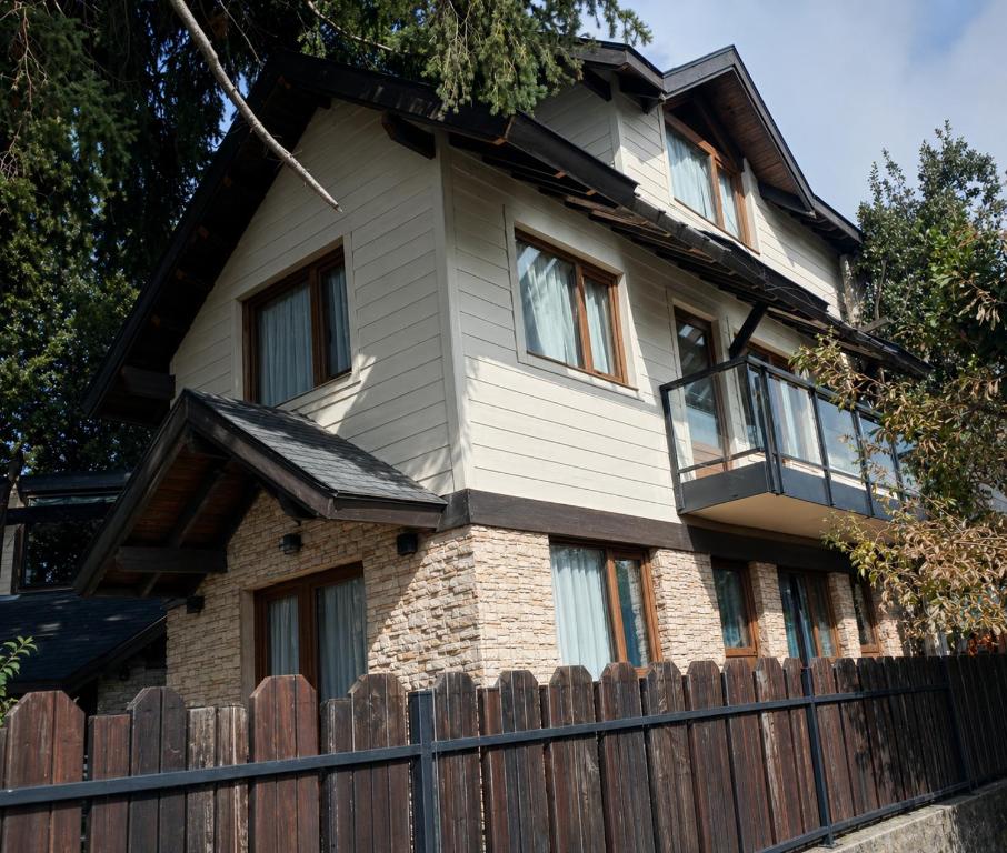 Casa 3- Vistas al Lago imperdibles - 1