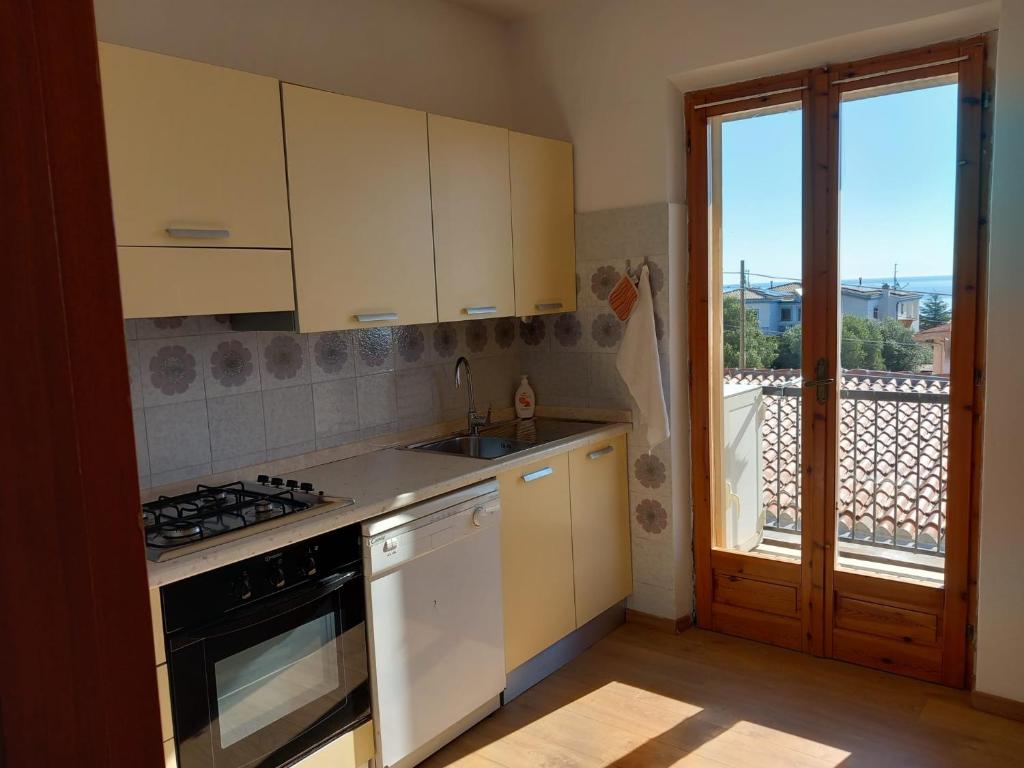 Appartamento vista mare adatto a famiglie a 900m dal mare - 3