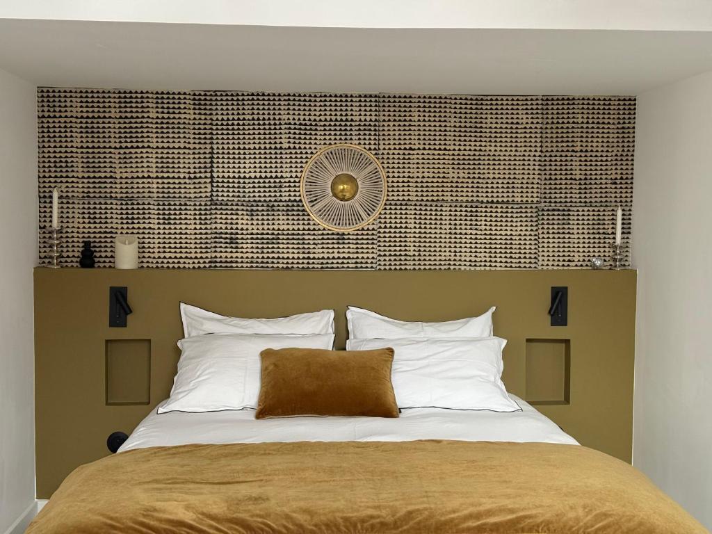 Quiet & luxury Designer Studio, 2 Patios & Full AC - 1