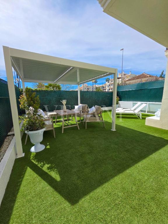 VELA ONE - Luxury 2 Bedroom - Terrace - Pool - Walk to Puerto Banús & Beach - 5