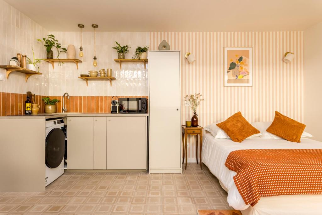 Charming Paris Hideaway in Saint-Germain - 2
