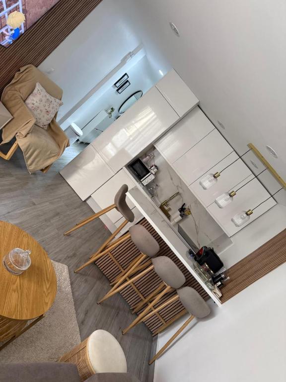 Salou Centre, C Bilbao 100 m beach, sleeps 4 - 1