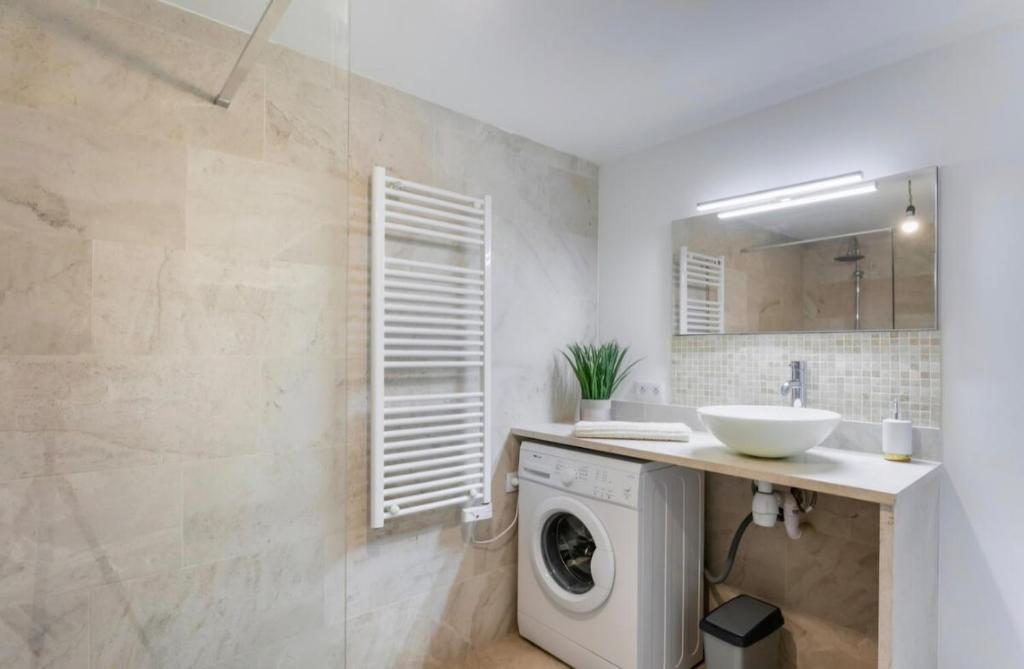 Sunset Apartment - Private pool & beautiful view - 4