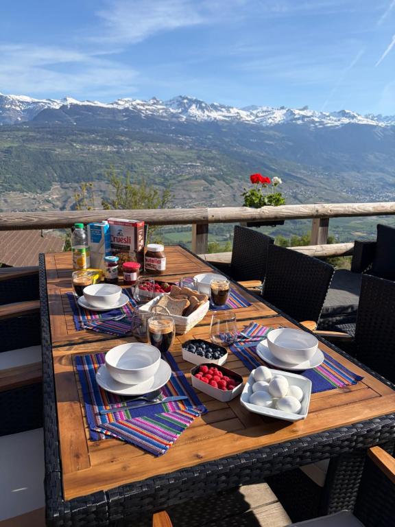 Chalet panoramique avec vue alpine à 180 degrés - poêle scandinave & nature - 3