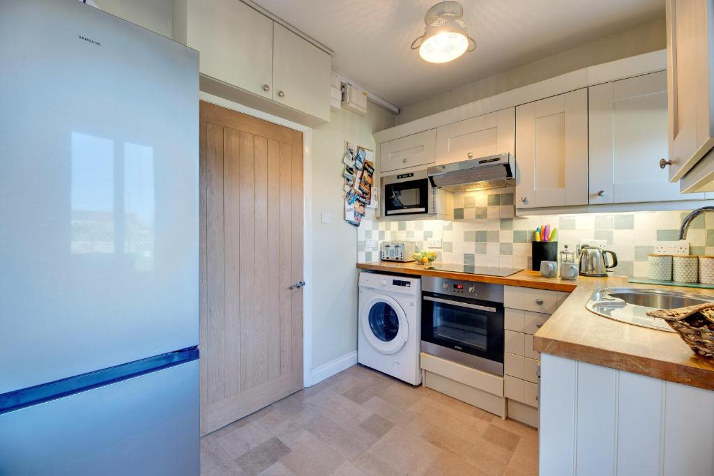 5 Beechcroft Cottage, Seahouses photo 6