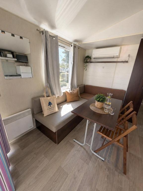 Mobilhome Vent d Ete Camping avec piscine - 2