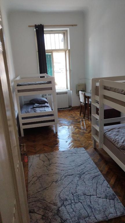 Hostel Latin Bridge - 3