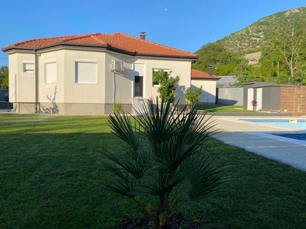 House and pool BajNa - 2