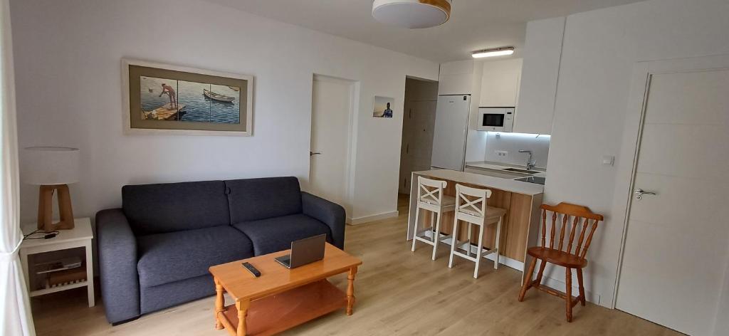 Cosy flat with a large terrace facing the sea - 5