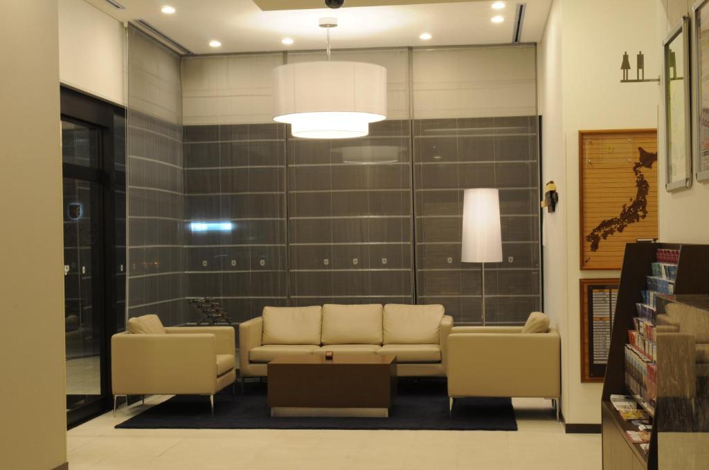 Hotel Sunroute Kumagaya Station photo