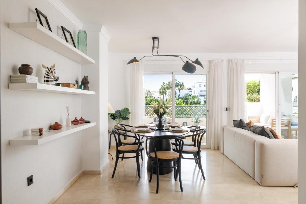 MARBELLA BANUS SUITES - Terrazas de Banus Flat, in the Heart of Banus - 2