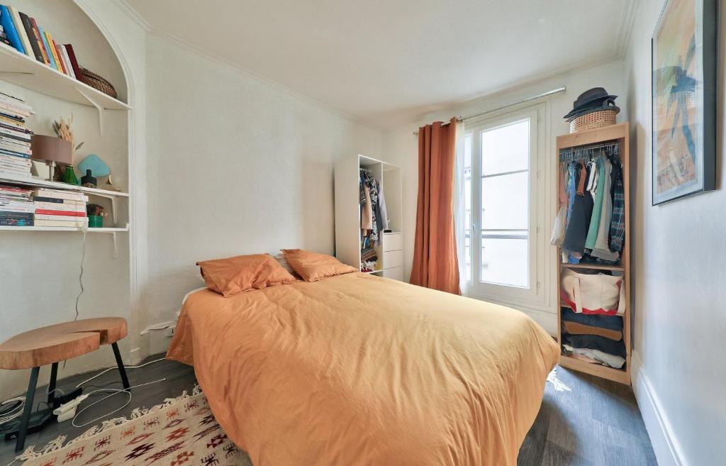 Appartement cosy cœur Paris IX - 2