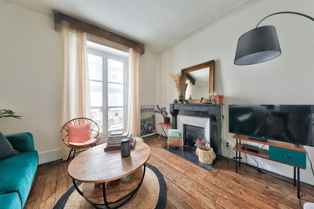 Appartement cosy cœur Paris IX - 1
