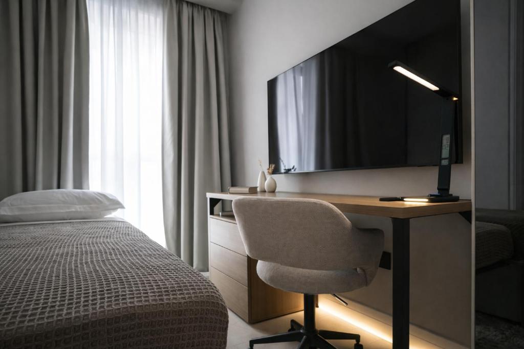 AZULIS Tigellio Suite 2 - Spacious & Renovated 2BR, Old Town Olbia - 3